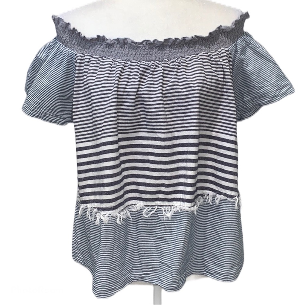 Thread Story Off the Shoulder Top Size Lar…